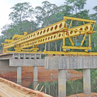 عارضة جسر السكك الحديدية تشغيل قاذفة كرين مع 50M سبان
