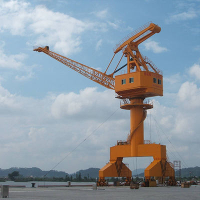 مستوى رفع الحاوية Luffing Jib Crane سعة ثقيلة 50 هرتز