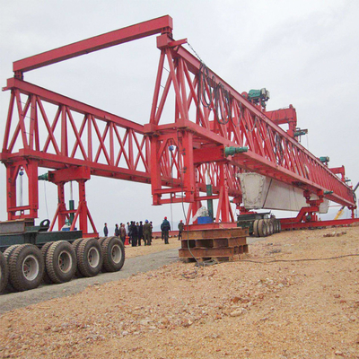 5m / Min Beam Launcher Crane Segmental Bridge إطلاق آلة 500kn
